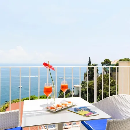 Bed & Breakfast Residenza Al Pesce D'oro 4*