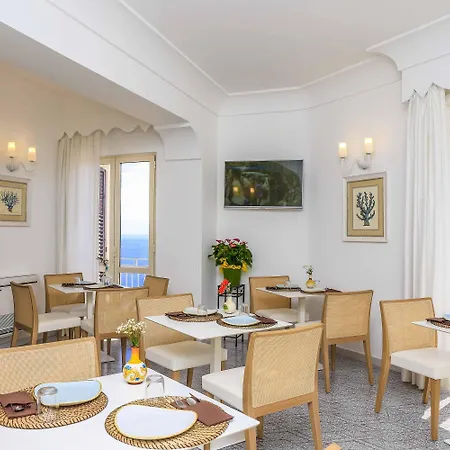 Residenza Al Pesce D'oro 4* Amalfi