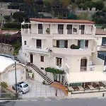 Residenza Al Pesce D'oro Oda ve Kahvaltı Amalfi